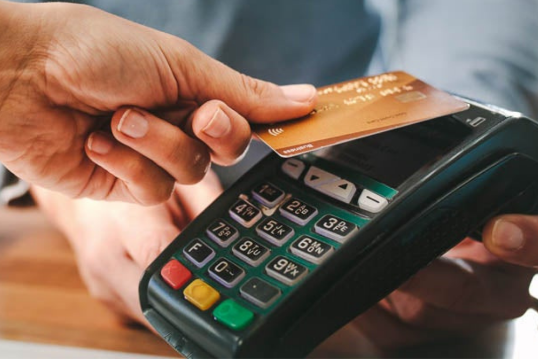 how-does-contactless-credit-card-work-hawkdive