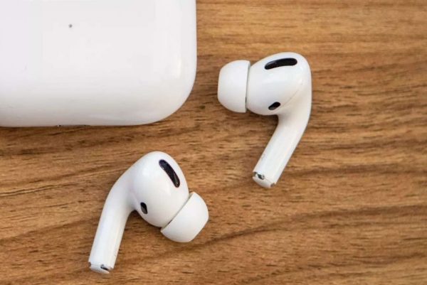 6 Tips To Improve Sound Quality In Apple AirPods Pro - Hawkdive.com